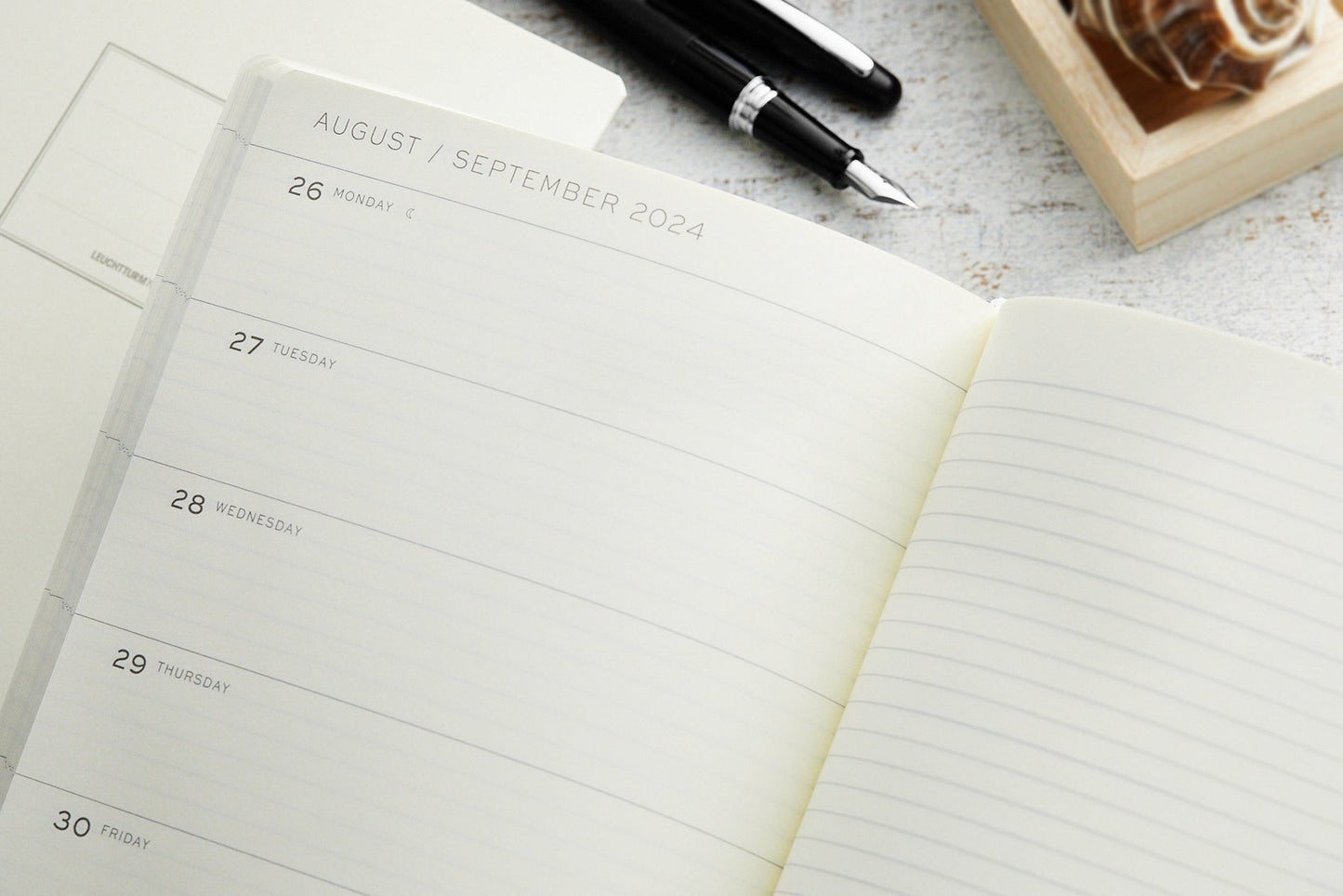 Leuchtturm1917 A5 Medium Hardcover Weekly Planner & Notebook with Booklet 2024 - Navy