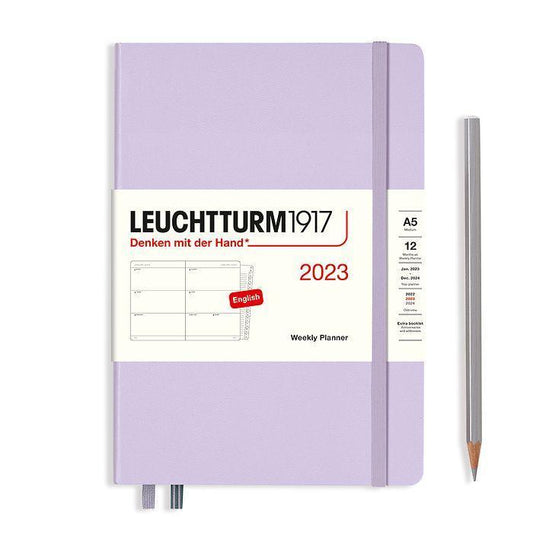 Leuchtturm1917 Weekly Planner 中号 A5 2023 带小册子，淡紫色